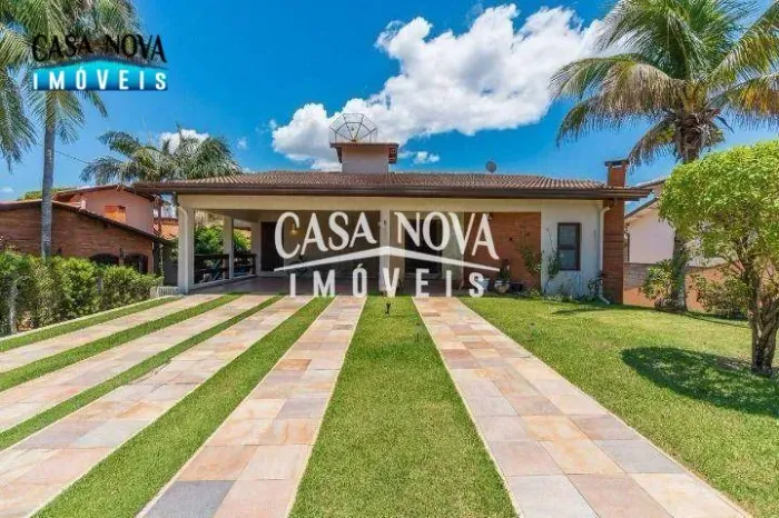 Casa com 4 dormitórios à venda, 450 m² por R$ 1.990.000,00 - Condomínio Marambaia - Vinhed