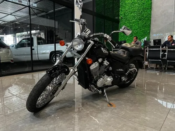 HONDA VT600C SHADOW 2004