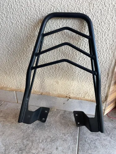 Suporte bagageiro baú fluo 125