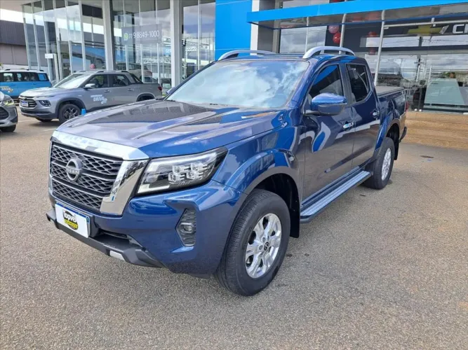Nissan Frontier XE CD 4X4 2.3 Bi-TB Diesel Aut. 2025