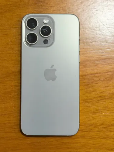 iPhone 15 Pro Max 256GB | Nunca Aberto | Tela Original