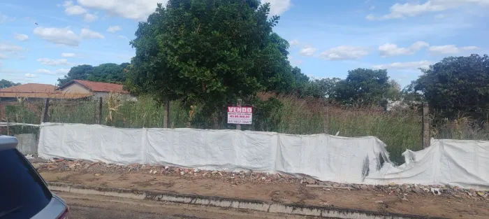 VENDE-SE TERRENO DE 1.000 m² - EXCELENTE OPORTUNIDADE