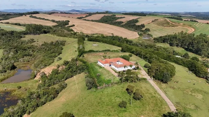 Fazenda de 700 Hectares no Sul de Minas Gerais Estrutura Completa