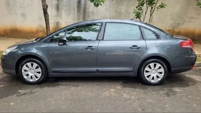 Citroen C4 Pallas GLX 2.0/2.0 Flex 16V Mec. 2010