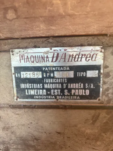 Máquina de pilar café