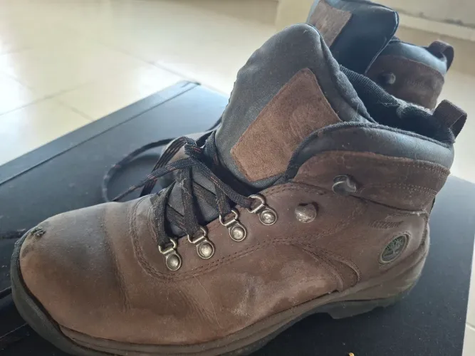 Bota 39