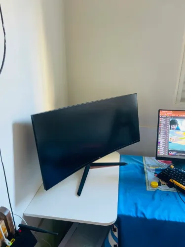 Monitor LG UltraGear 34 2K WQHD UltraWide 160hz 1ms