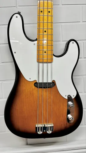 Baixo Fender Precision Bass 2004 Japonês
