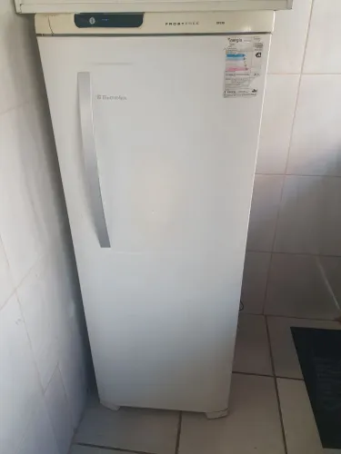 Geladeira Electrolux 380 Frost Free