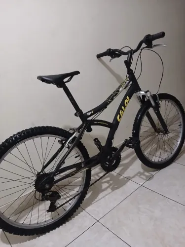 Bicicleta Caloi aro 24