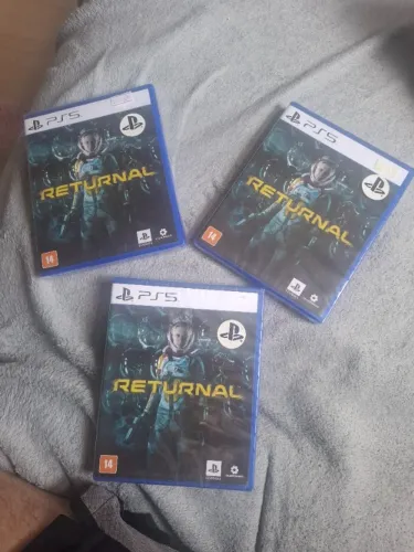 Returnal zerado na caixa nunca aberto.