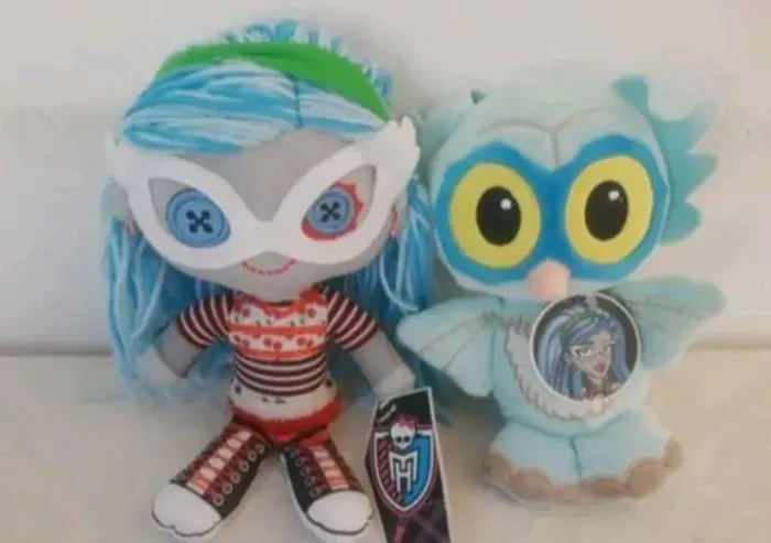 Ghoulia Yelps da coleção Monster High Friend 2011