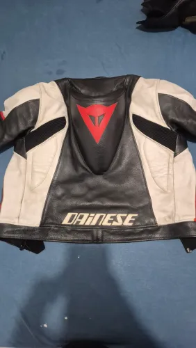 Macacão Dainese Rep tamanho 48