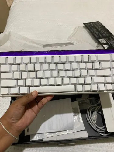 Teclado HERO 68HE de led 