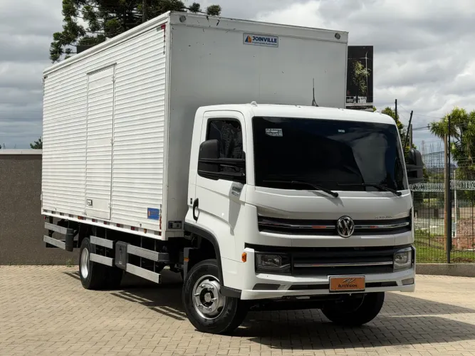 VOLKSWAGEN 11-180 Delivery 4x2 2p (diesel)(E6)