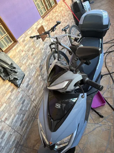 Moto elétrica tipo sccoter
