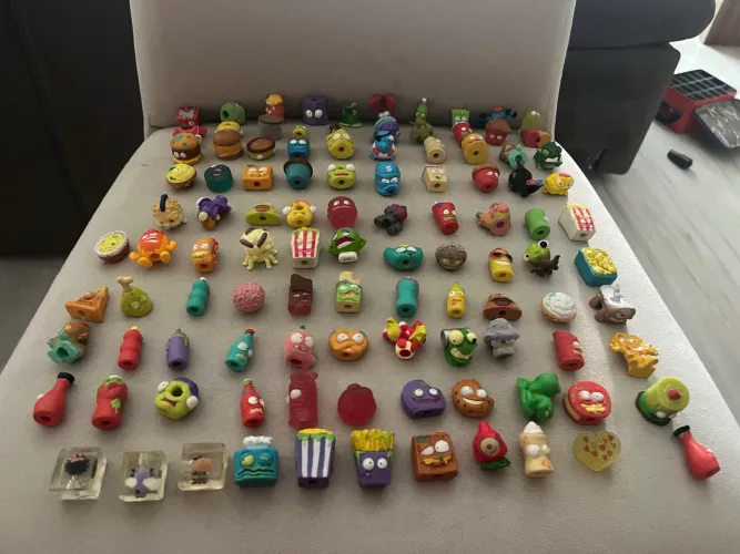 Grossery Gang - 114 miniaturas + 3 latas para guardar + pote raro