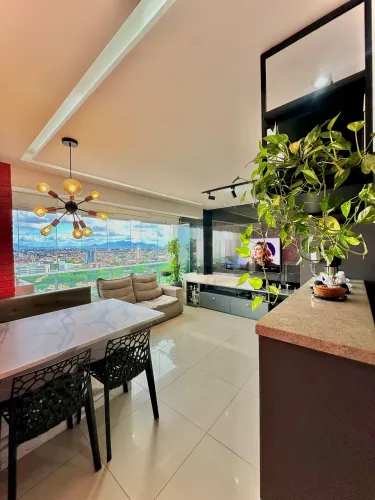 Praça da Luz por R$609.000