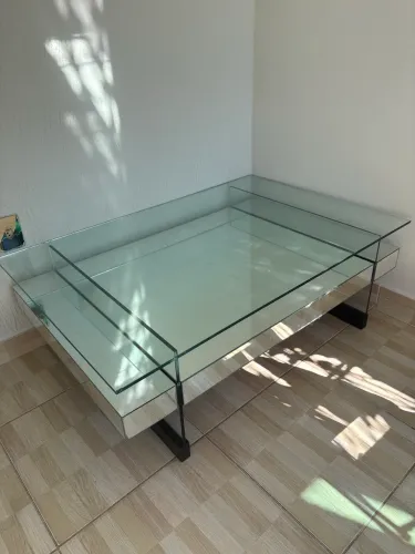Mesa de centro espelhada