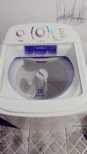 Vendo máquina de lavar Eletrolux 16kg