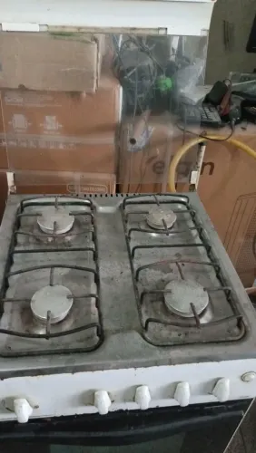 Vende-se um fogão acendimento automático