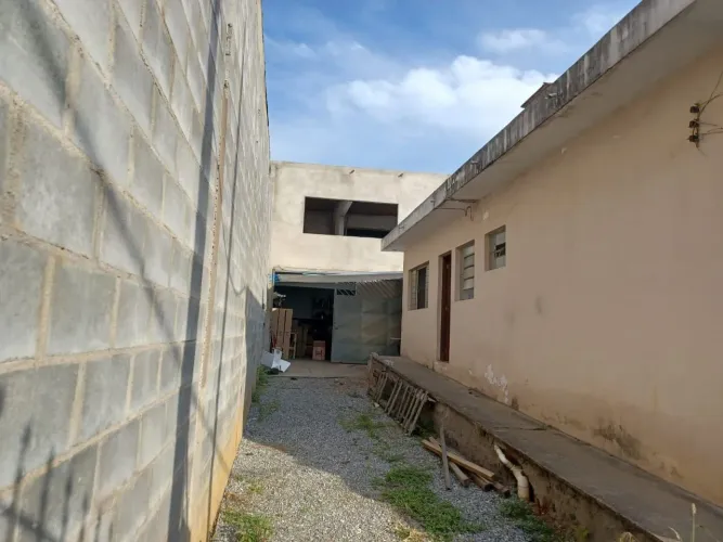 Sobrado em Rua General Câmara - Jardim Munhoz - Guarulhos/SP