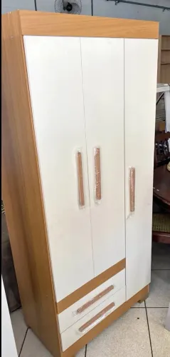 Guarda Roupa Solteiro 3 Portas Novo com Entrega Grátis