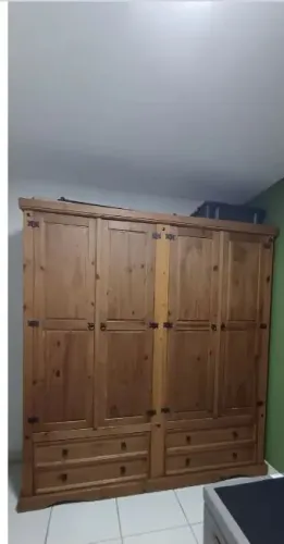 Guarda roupa madeira