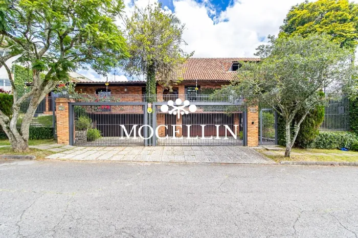 Casa à venda no Jardim Botânico, Curitiba
