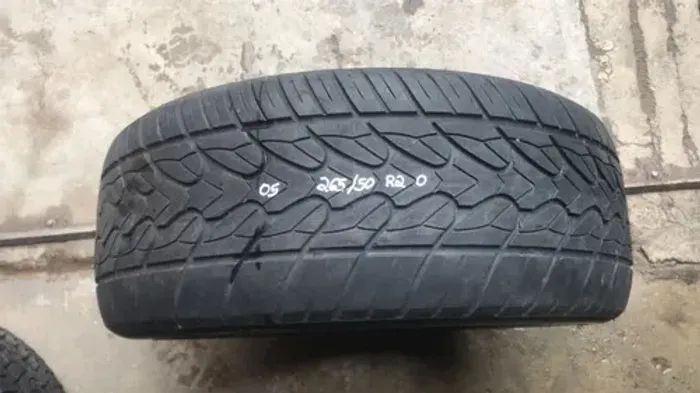 Pneu Aderenza Adza99 265 50 R20 (05p)