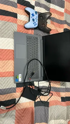 Notbook Lenovo loq E