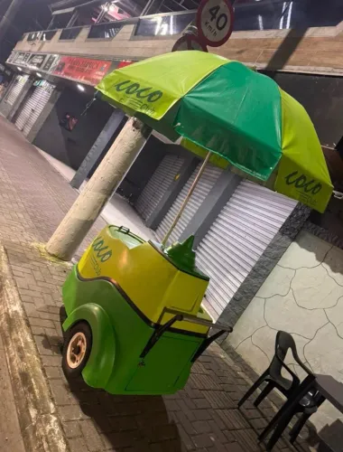 Carrinho de Água de coco 