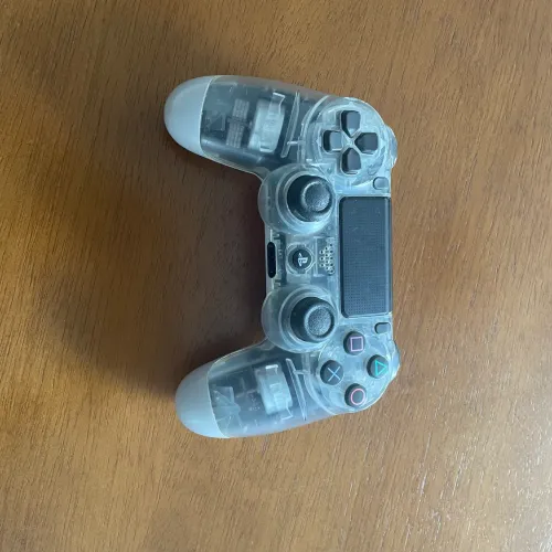Controle DualShock 4 usado (na cor Crystal / Transparente)