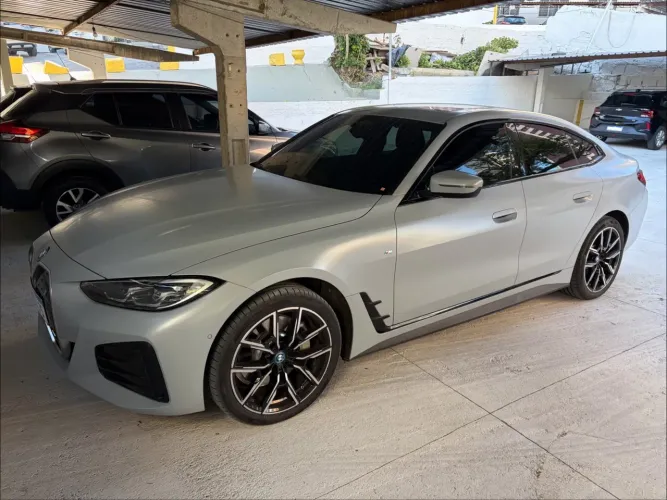BMW i4 E-drive 35 M Sport (elétrico) 2024