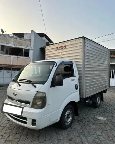 KIA BONGO BAÚ - 2015