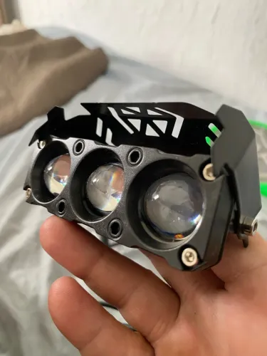 Farol de milha com dois estágios para moto ou carro