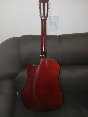 Vendo troco violão dois meses uso