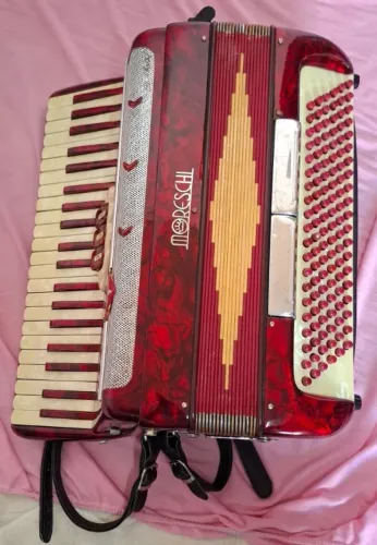Acordeon / Gaita Moreschi Italiana 120 Baixos - Impecável + Estojo Original