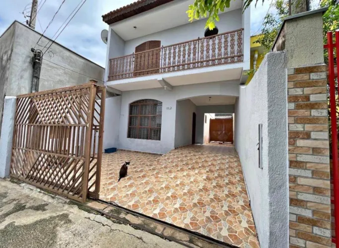 CD vendo casa em Goiabeiras