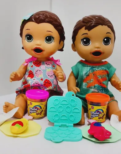 Baby Alive lanchinho divertido Laurinha e Filipinho moreno super snack