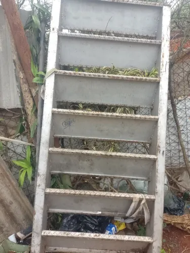 Vendo escada 7 degraus