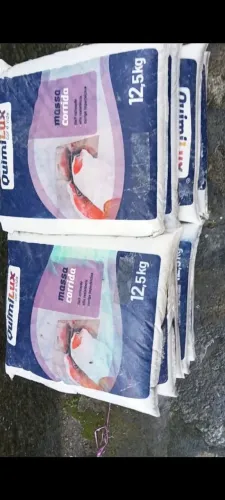 15 saca de massa corrida. Pacote com 12 kg. Cada saca. No valor de R$ 90,00