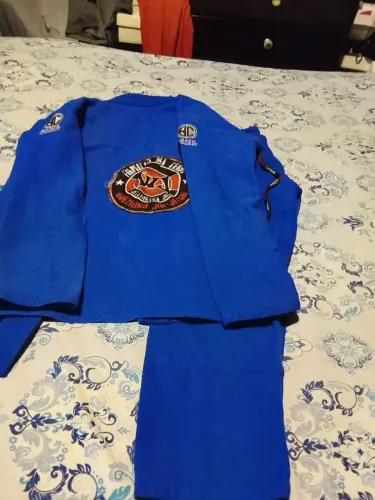 Kimono infantil