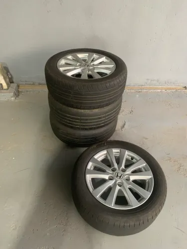 4 pneus Honda civic aro 16
