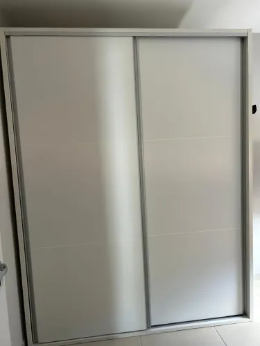 Armário 2 portas branco