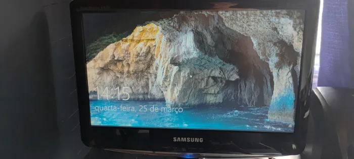 Monitor Samsung 16" VGA, B1630N