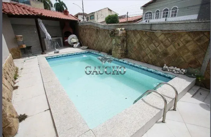 CASA NO CONDOMÍNIO GRAMADO - aceita financiamento bancário