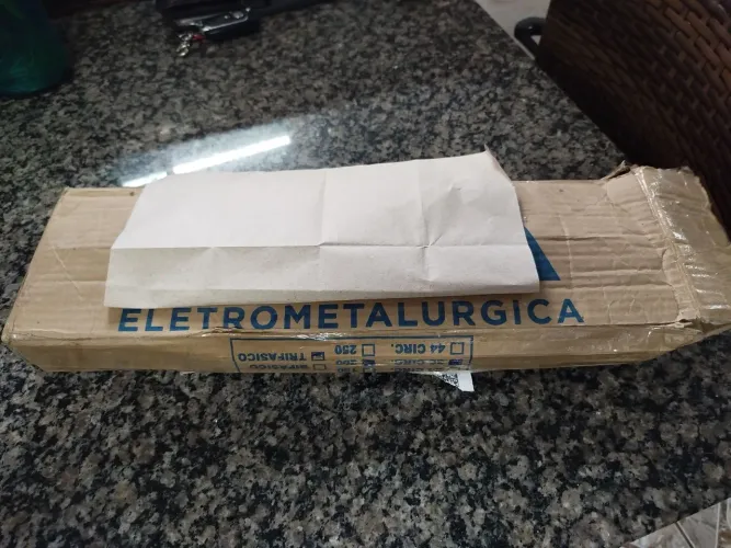 KVendo kit Barramento trifásico 36 c 200A. Novo