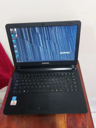? Notebook Compaq com SSD - R$ 550,00 ( bateria meia vida)