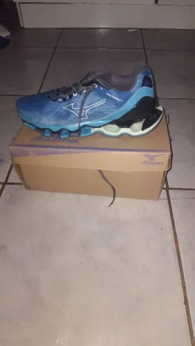 Tênis Mizuno Azul